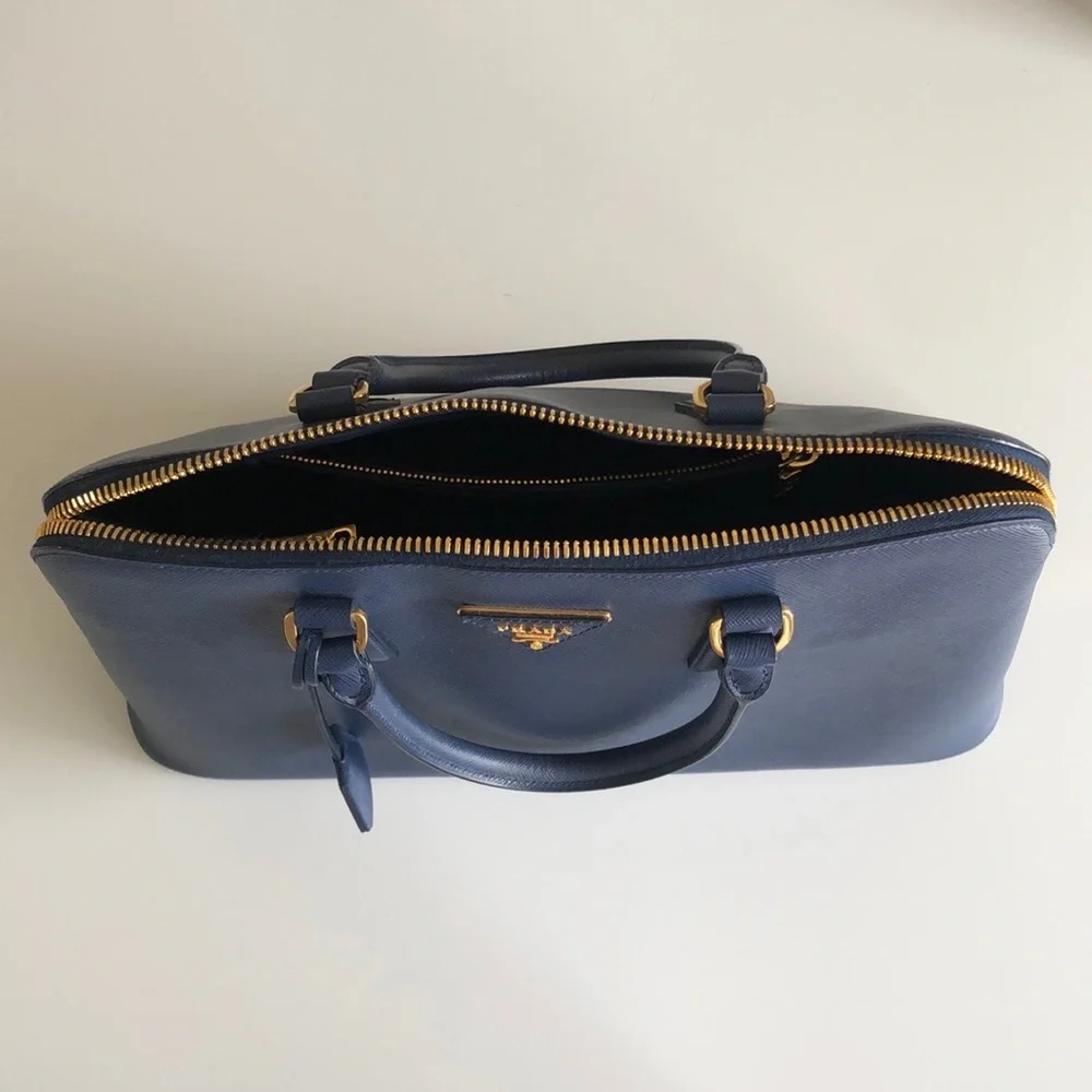 PRADA authentic blue saffiano luxe leather small satchel - Picture 4 of 11